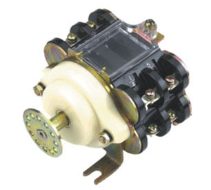 F4-□I/W系列輔助開(kāi)關(guān)